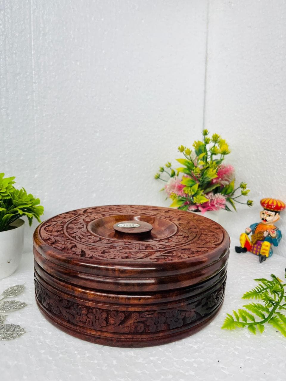 Round Brass-Inlay Wooden Trinket Box gallery image 4