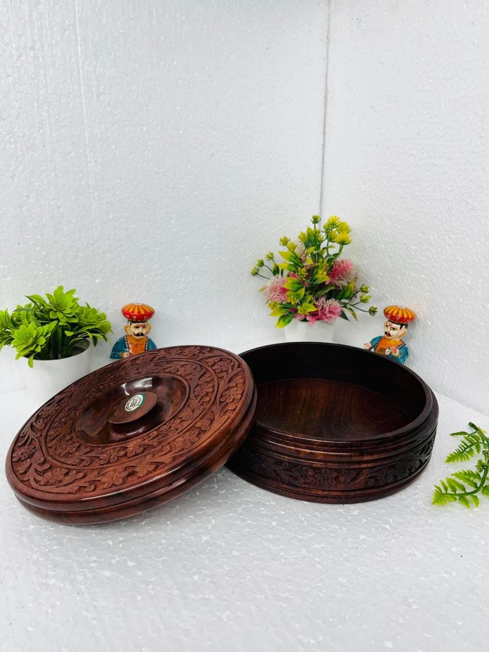 Round Brass-Inlay Wooden Trinket Box gallery image 3
